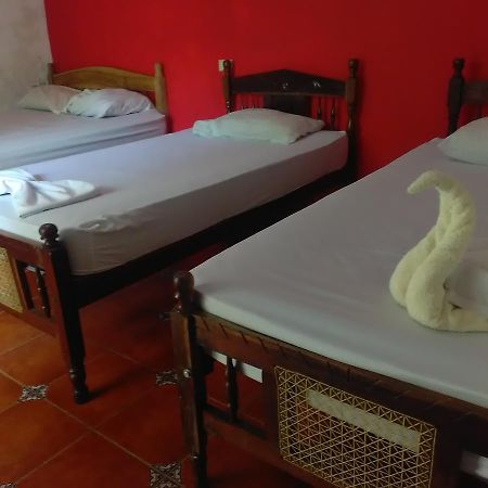 Hostal Casa Ivana León Exteriör bild