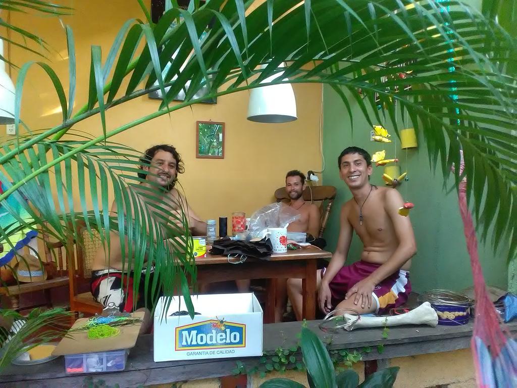 Hostal Casa Ivana León Exteriör bild
