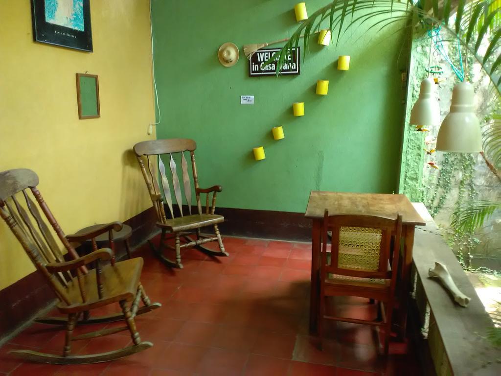 Hostal Casa Ivana León Exteriör bild