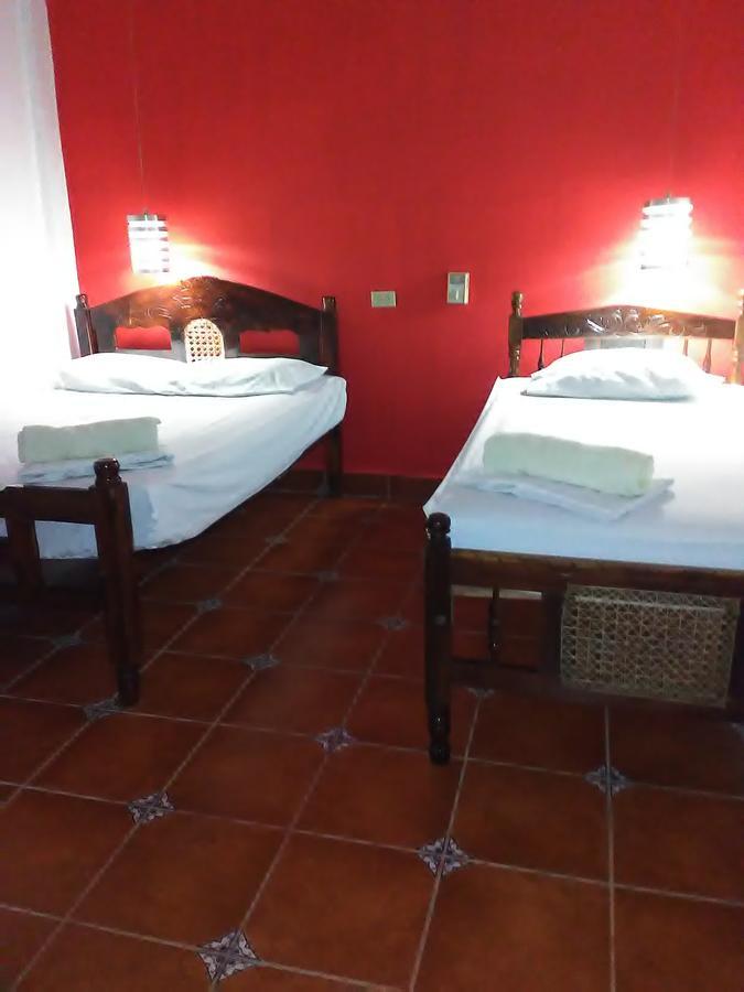 Hostal Casa Ivana León Exteriör bild
