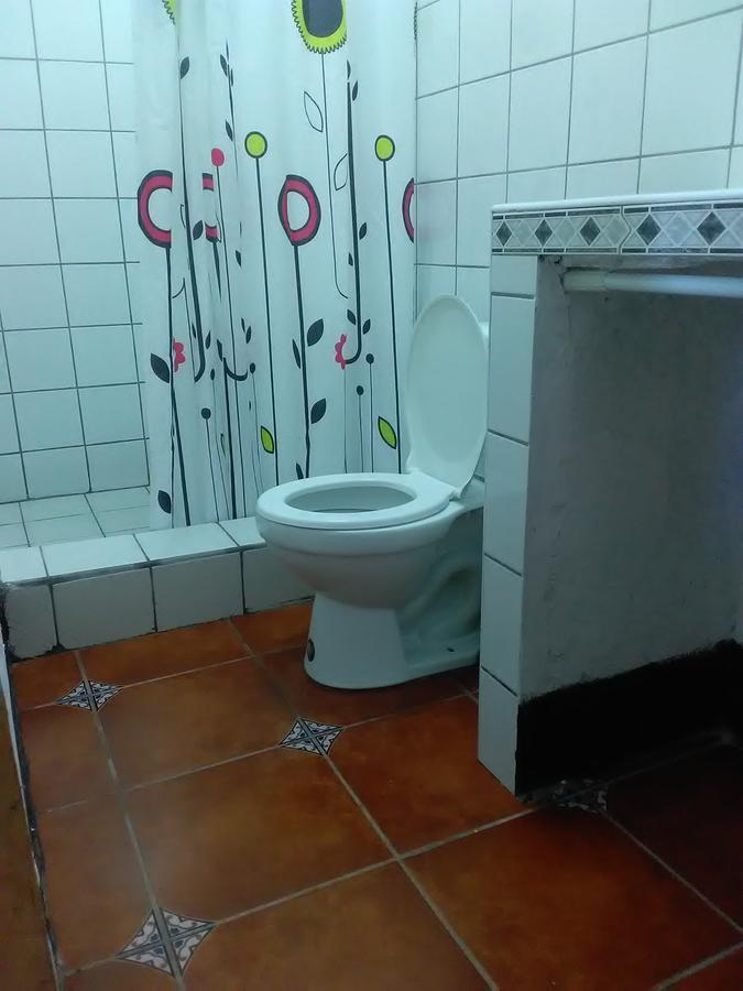 Hostal Casa Ivana León Exteriör bild